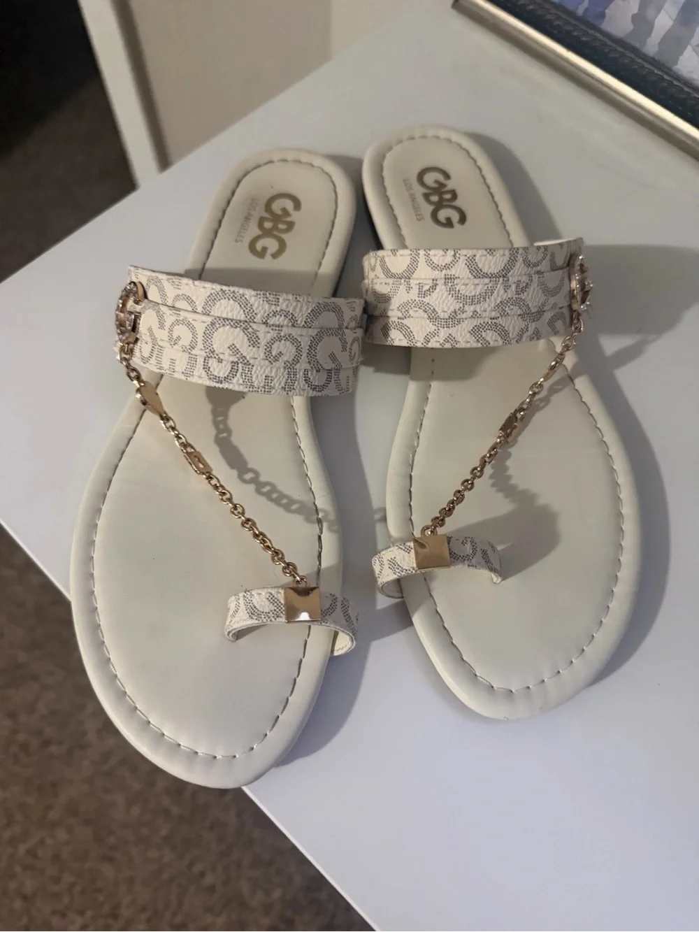 GBG Los Angeles Cream Chain-Accent Toe-Post Sandals